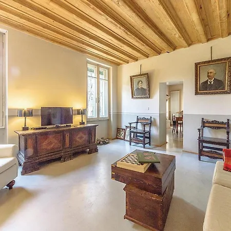 Semesterbostad Casa Giu